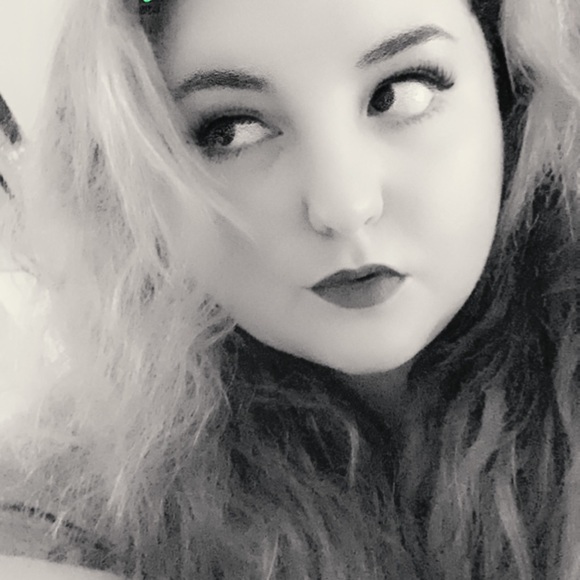 Meet your Posher, Casey - Picture 1 of 1